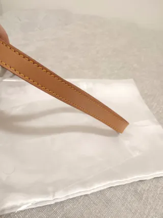 Tracolla in pelle beige e marrone