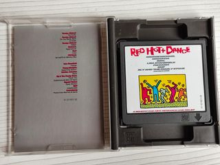 Minidisc Red Hot + Dance