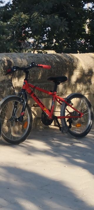 Bicicleta infantil 6-8 años marca BTWIn