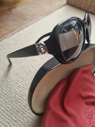 Occhiali da sole Loewe donna neri e argento