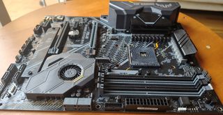 Placa Base ASUS TUF Gaming X570-PLUS WiFi