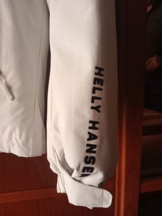 Chaqueta Helly Hansen Blanca y Negra