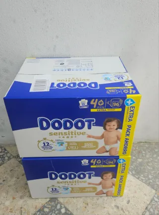 192 Pañales(2x96) Dodot Sensitive t4+