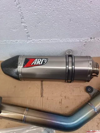 MV Agusta F3 ZARD Penta Titanio Línea Escape