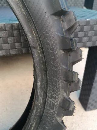 Neumático de pala todoterreno