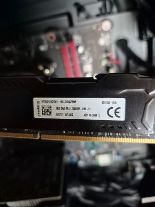 Computador HP Omen Obelisk Desktop i5-8400 GTX1650