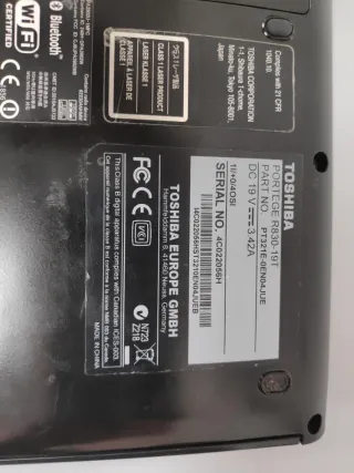 Portátil Toshiba Negro.  *G