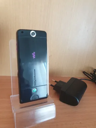 Sony Ericsson W350i Nero/Viola
