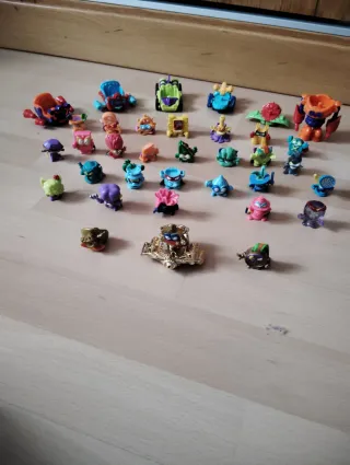 Lote Muñecos Superthings