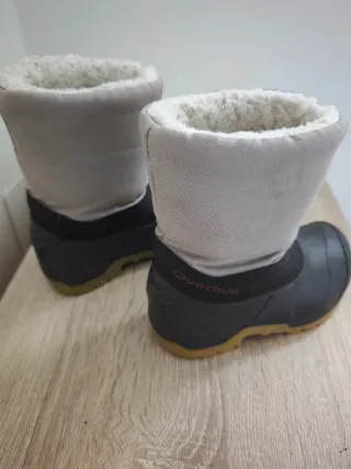 Botas Quechua Arpenaz Snow 100 Jr Talla 26/27 niño