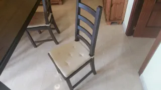 Mesa comedor y 4 sillas IKEA en Noja