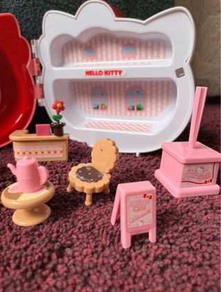 Set Hello Kitty Maletín y Figuras