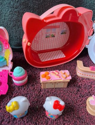 Set Hello Kitty Maletín y Figuras