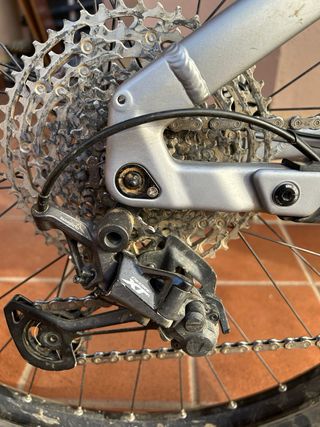 Bicy eléctrica Cube Stereo Hybrid 120. Batería 750