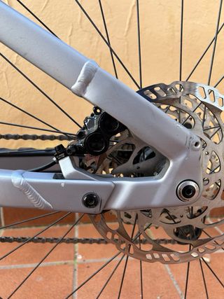 Bicy eléctrica Cube Stereo Hybrid 120. Batería 750