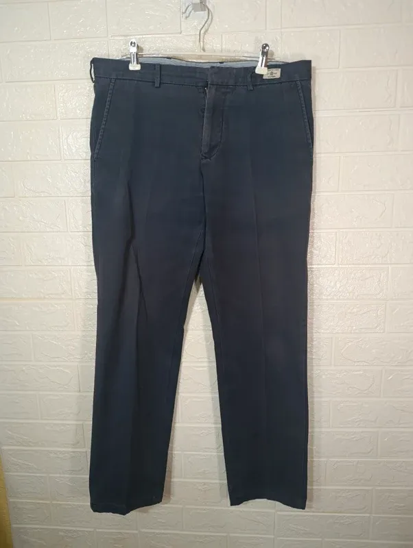 Pantalón tipo chino Tommy Hilfiger 32/34. R131
