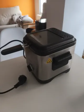 Freidora Eléctrica Aicok