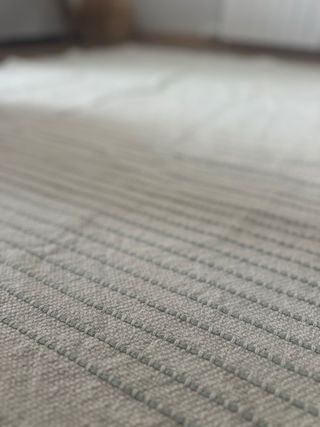 Alfombra IKEA STARREKLINTE verde suave