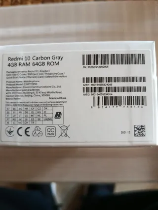 Xiaomi Redmi 10 con custodia protettiva