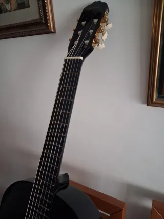 Guitarra Española Negra Seminueva