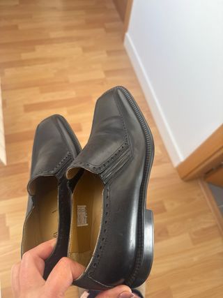 Zapatos de piel marca  Lorens en negros hombre