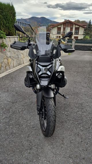 BMW R 1300 GS 2024 Negra con Extras