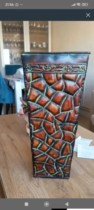 Paragüero de laton vintage mosaico marron y verde.