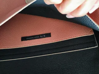 Bolso Armario Negro y Rosa