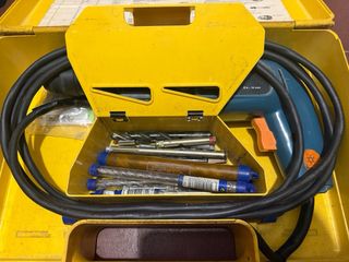 Taladro Bosch UBH 2/14 SE con maletín