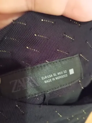 Top Zara Hilo Metalizado Negro Talla XL