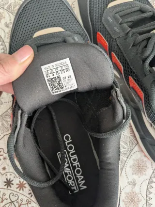 Zapatillas deportivas Adidas negras y rojas