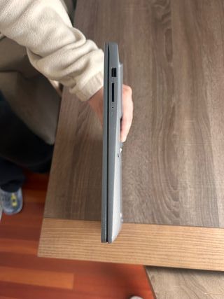 Computer portatile Lenovo IdeaPad Slim3 15IRH8 grigio