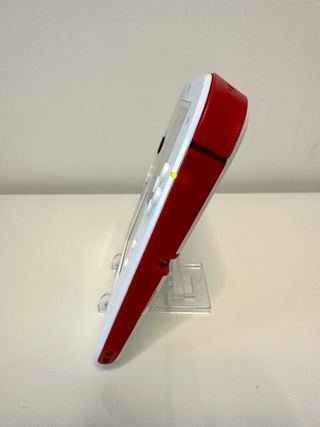 Nintendo 2DS Bianca e Rossa (Lettura)