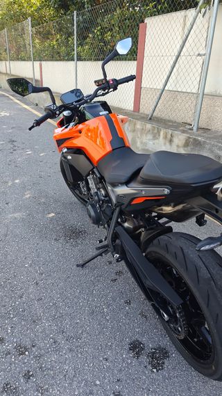 KTM 790 Duke L 2024 Naranja 95 cv A/A2