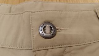 Pantalón trekking Patagonia beige