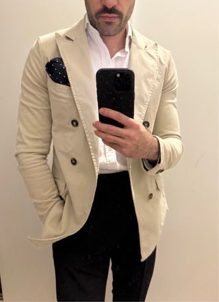 Blazer cruzada crema punta lanza. Talla S / 46.