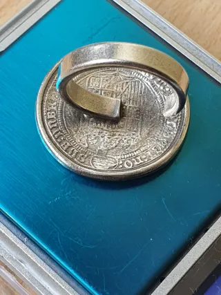 Sello de plata antiguo