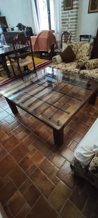 Mesa cristal forja y madera 140x140