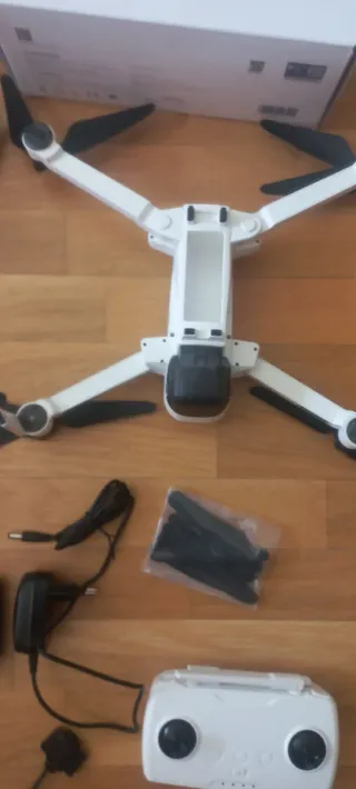 2 Droni Hubsan Zino (2 unità)