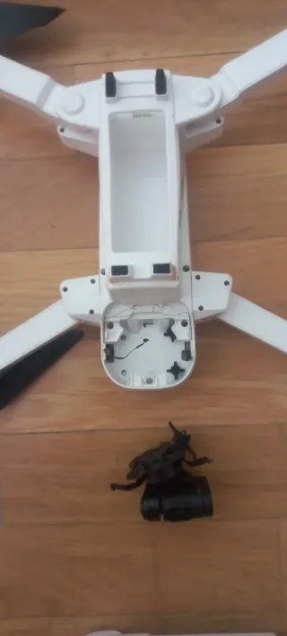 2 Droni Hubsan Zino (2 unità)