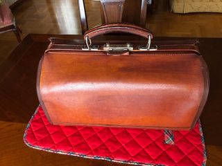 Borsa sanitaria professionale in cuoio