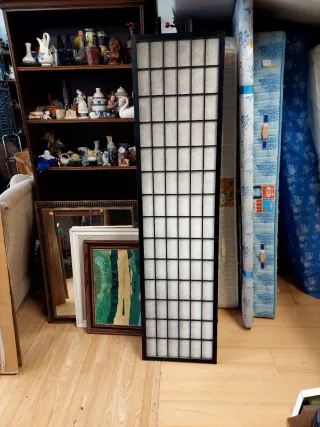 Biombo de tela y madera estilo japonés