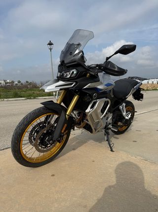 2.000km VOGE 900 DSX