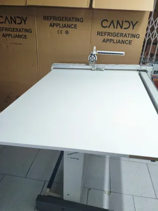 Mesa de dibujo 150x110 plegable