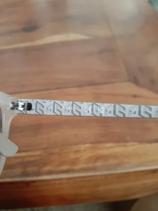 Occhiali da sole Guess donna beige