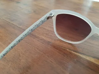 Occhiali da sole Guess donna beige