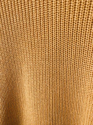 Suéter Mostaza Bershka