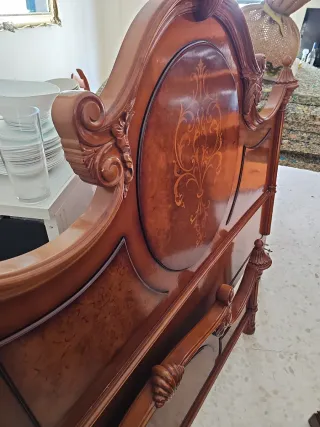 Cabecero de cama antiguo madera