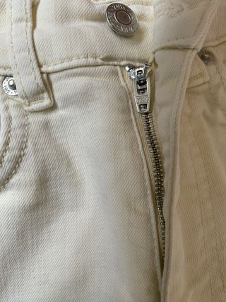 Pantalón Zara beige flare roto