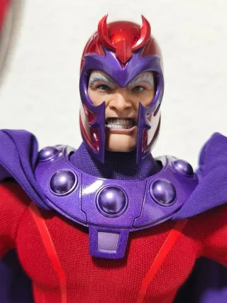 Magneto X-Men "Hono Studio" (Hot Toys)  Figura 1/6